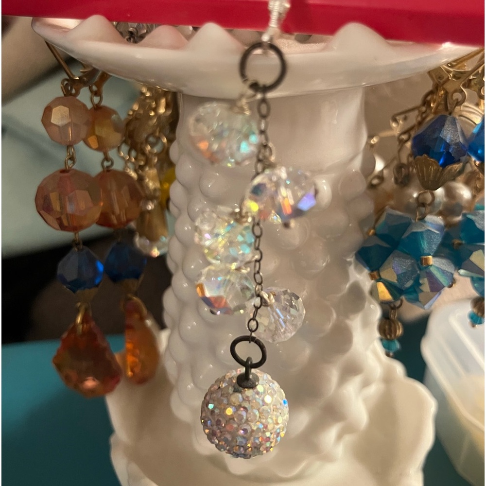 Elegant Swarovski Crystal Drop Earrings - Picture 3 of 15